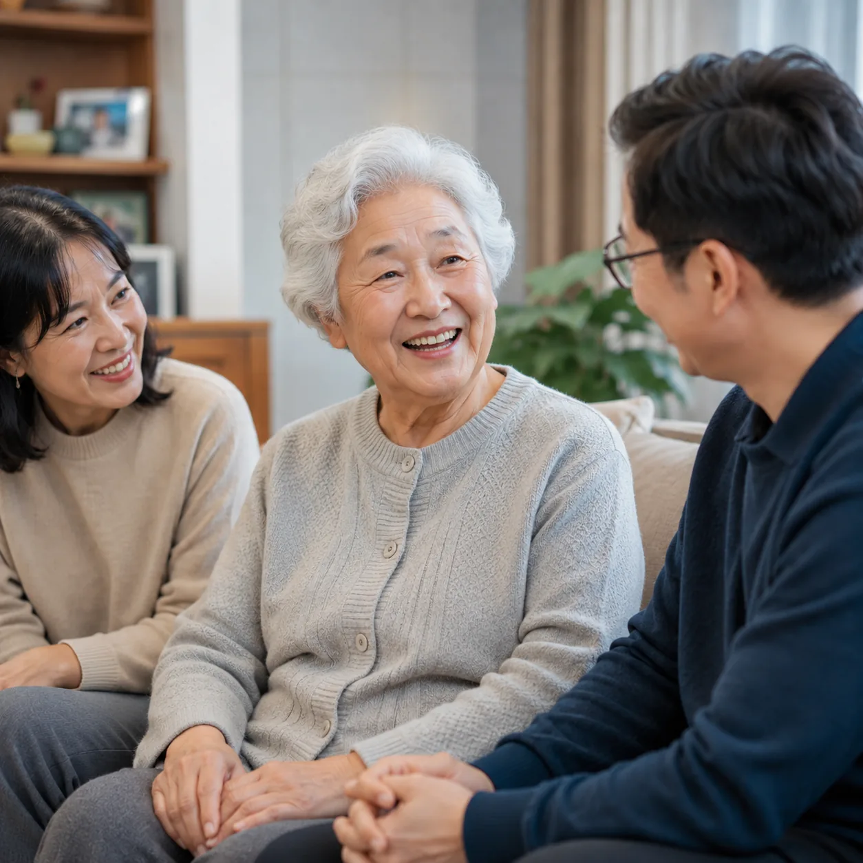 청력 관리로 대화와 사회 활동을 유지하는 노년의 건강한 일상